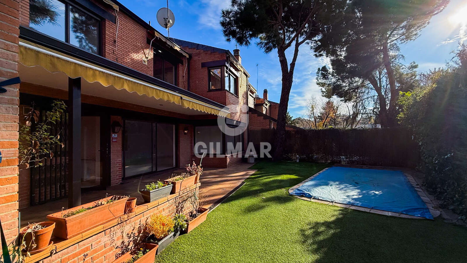 Property slider Gilmar