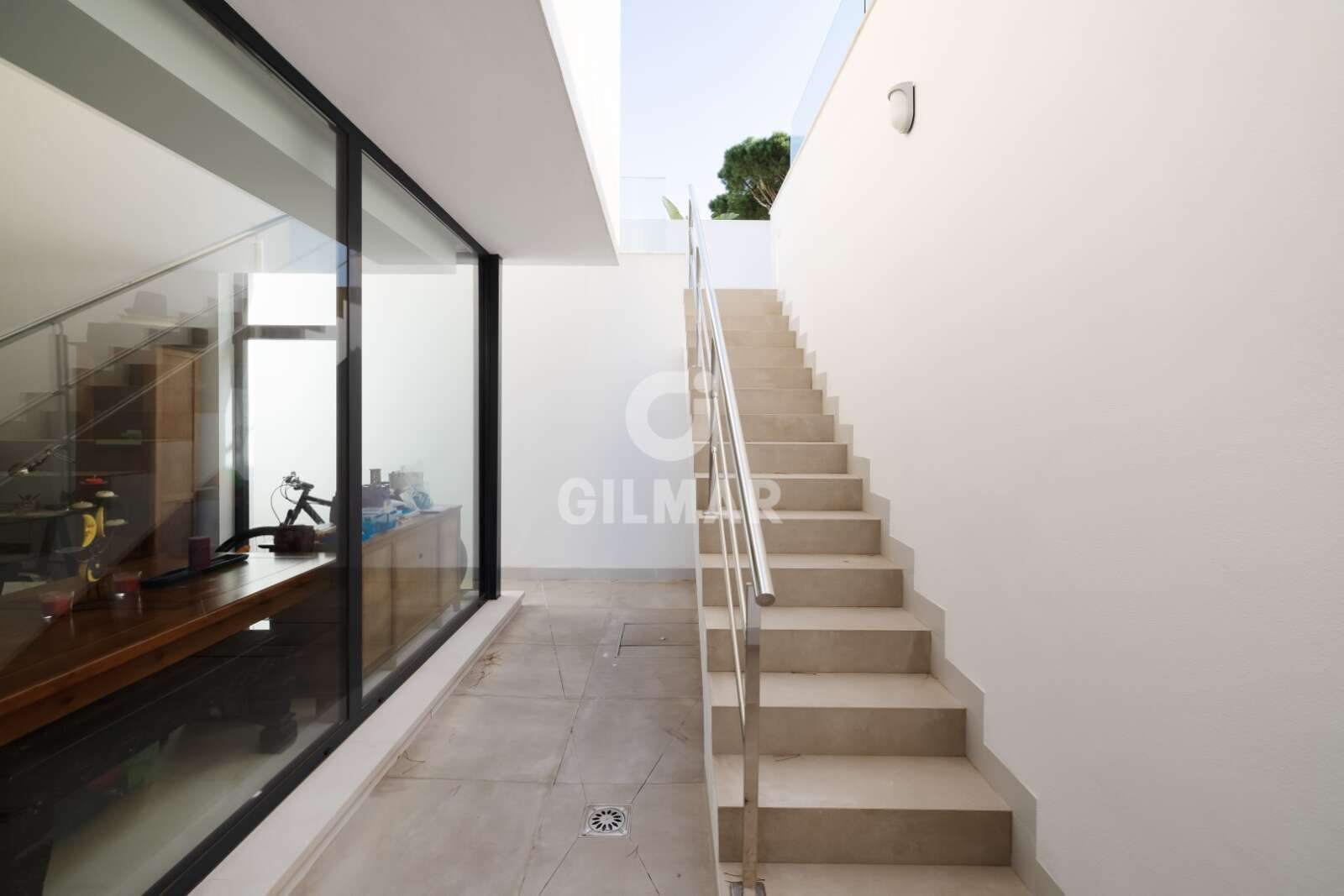 Property slider Gilmar