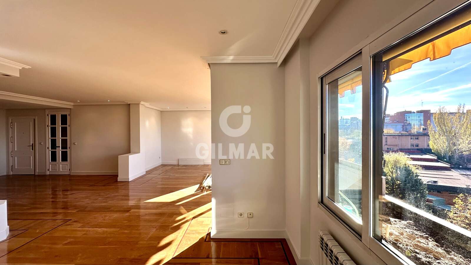 Property slider Gilmar