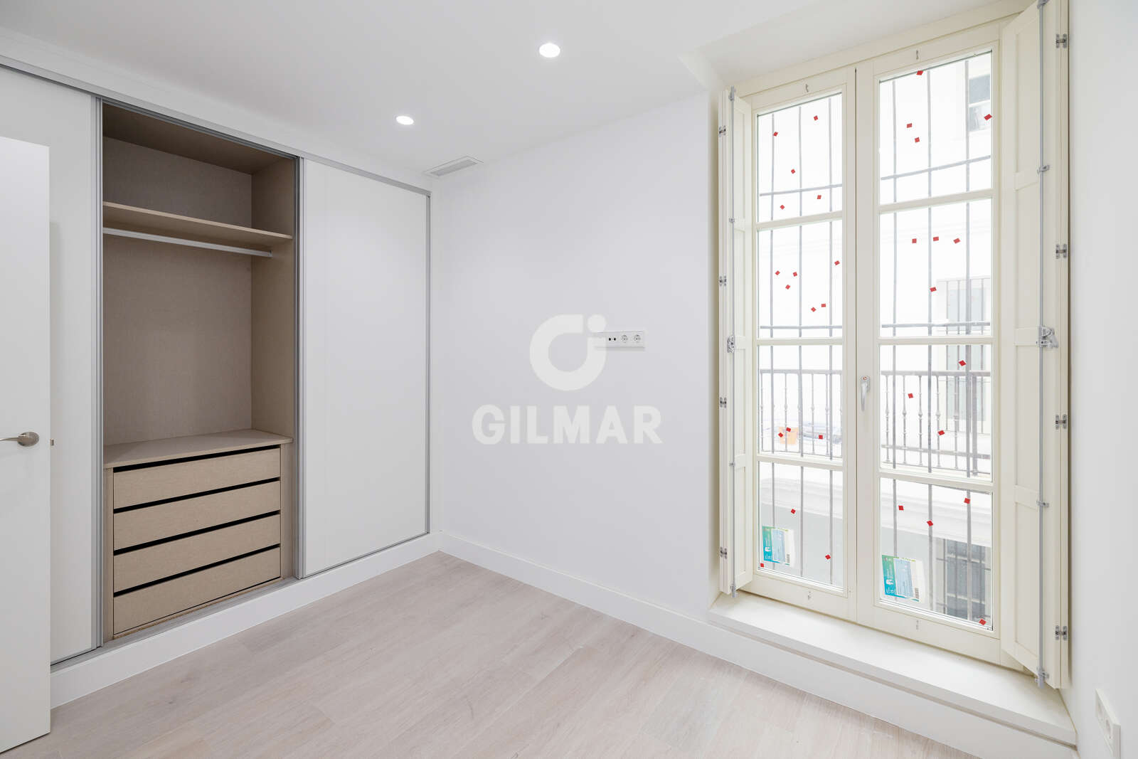 Property slider Gilmar