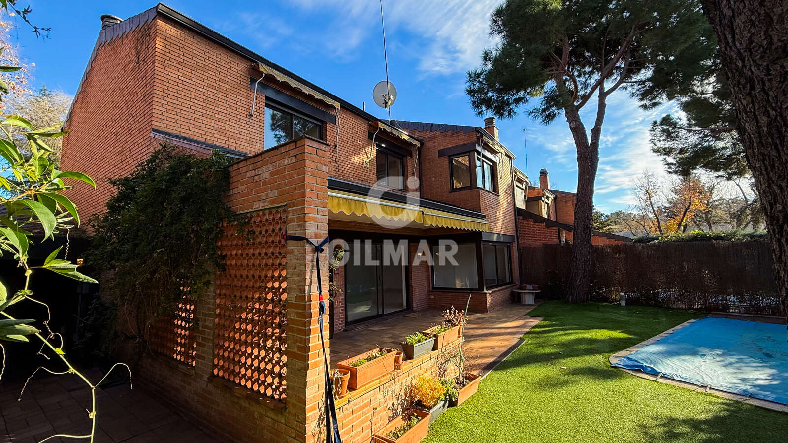 Property slider Gilmar