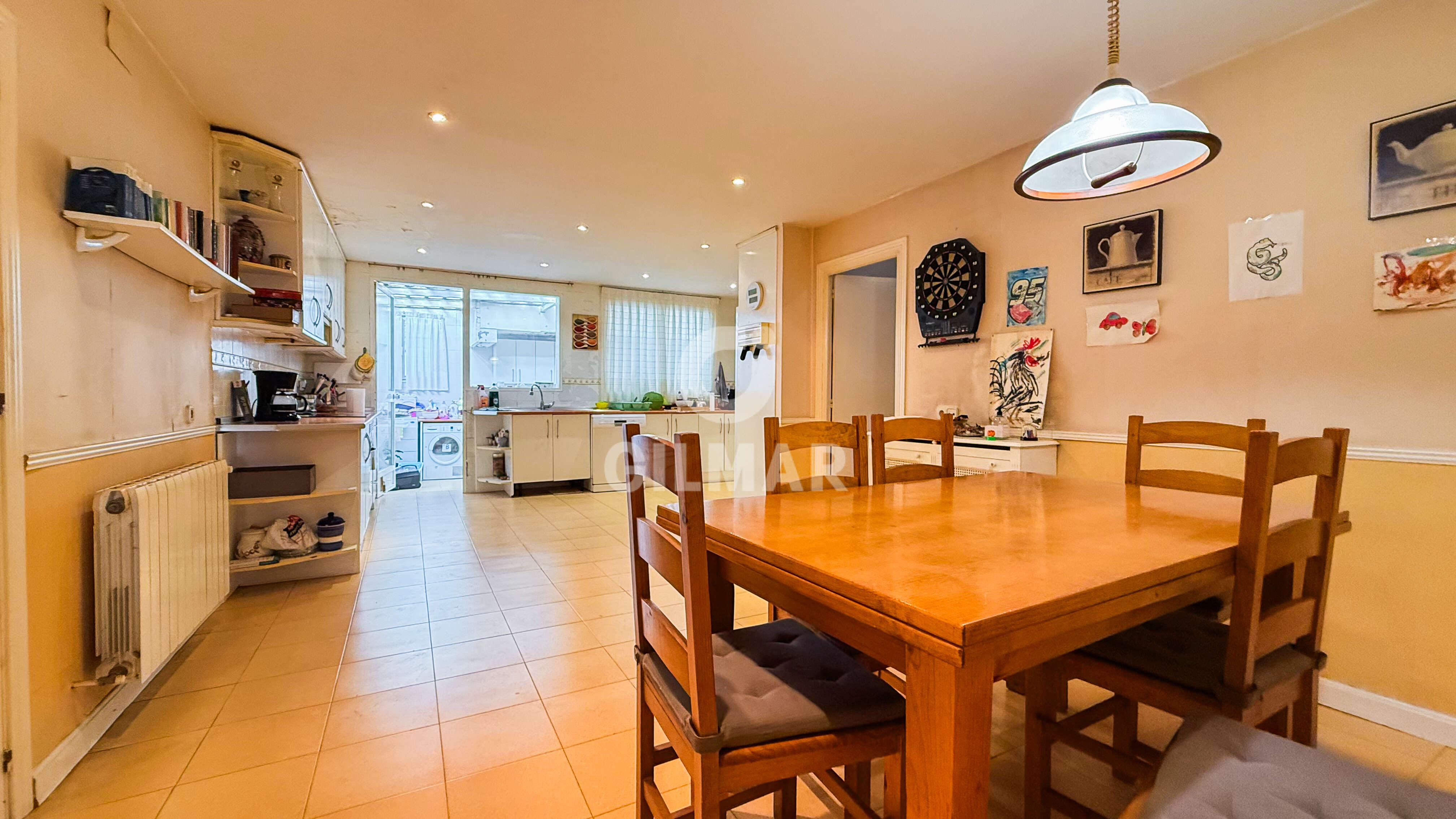 Photo of Semi-detached house