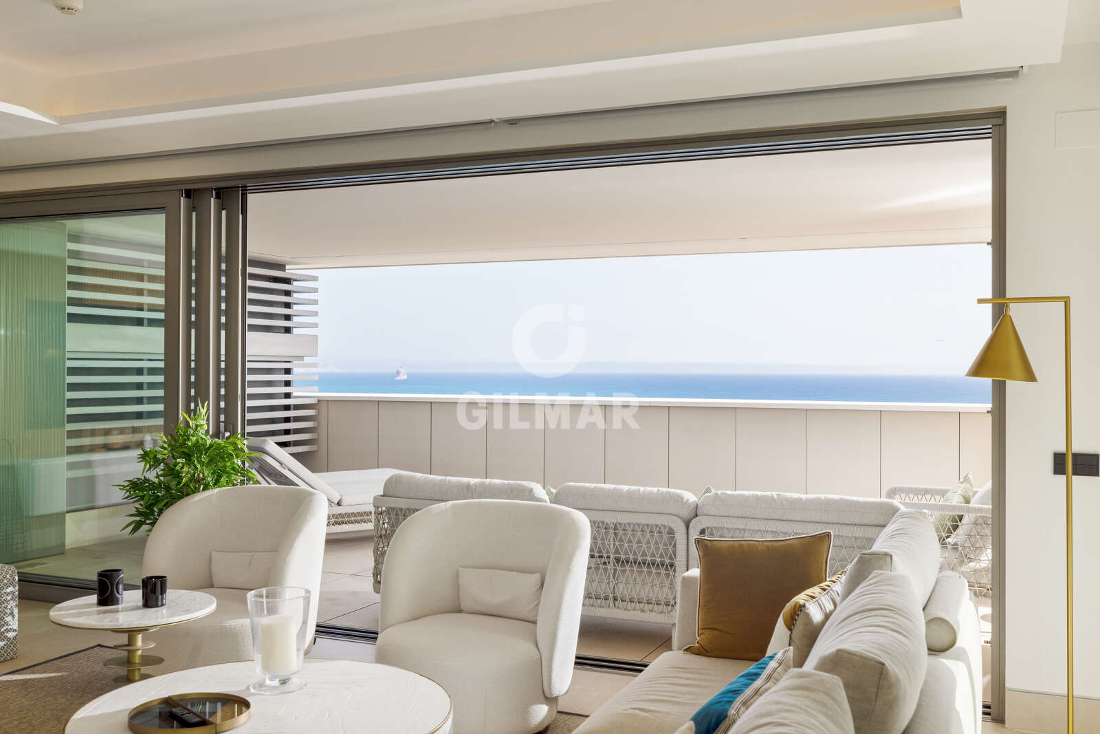 Property slider Gilmar