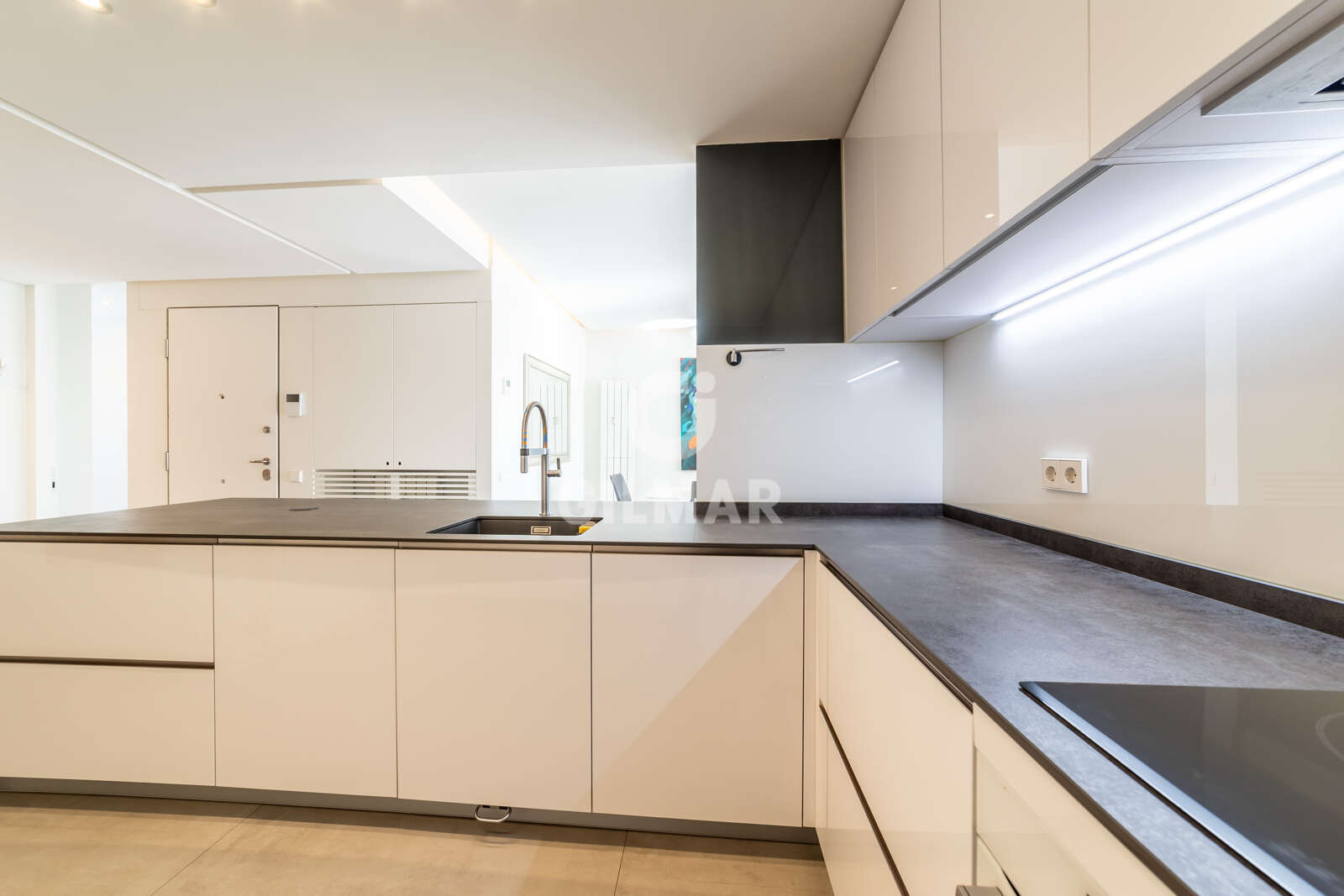 Property slider Gilmar