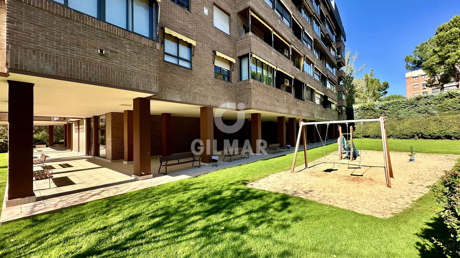 Property slider Gilmar