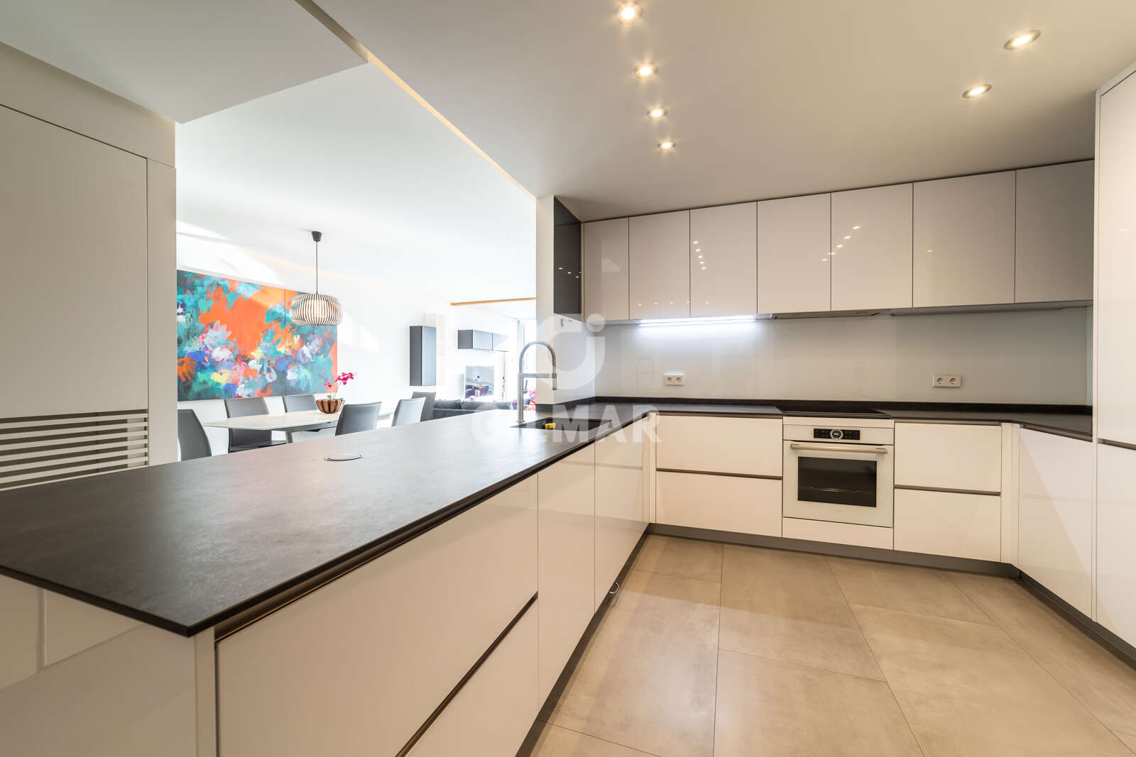 Property slider Gilmar