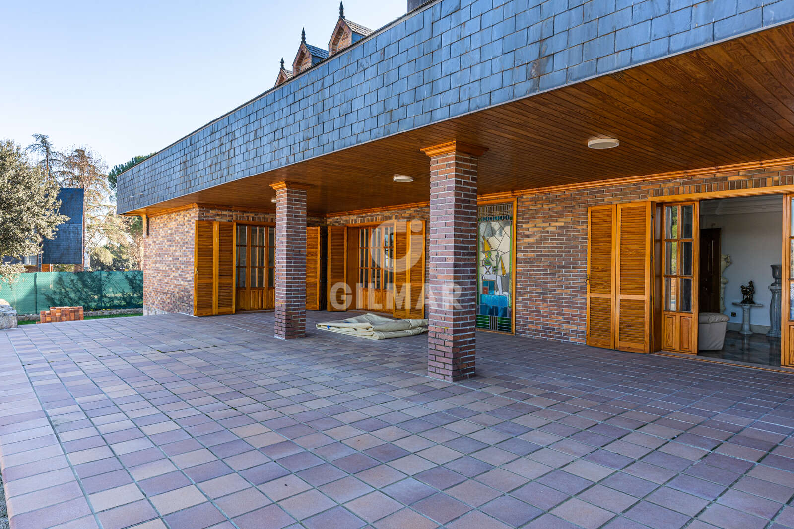 Property slider Gilmar