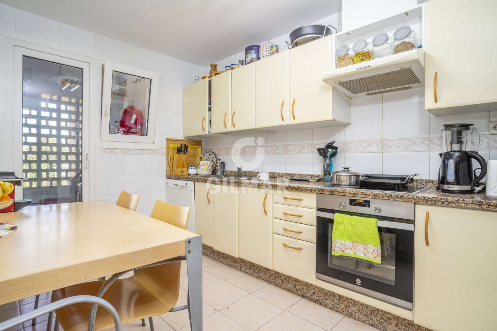 Property slider Gilmar