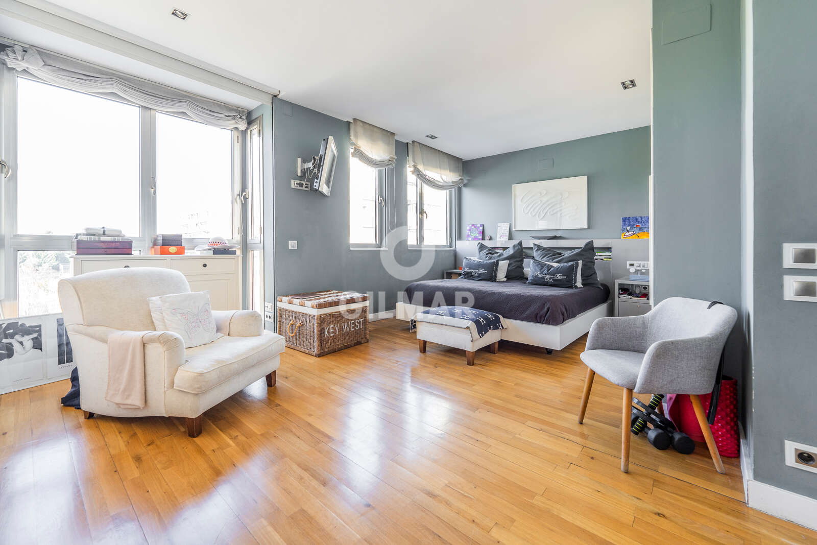 Property slider Gilmar