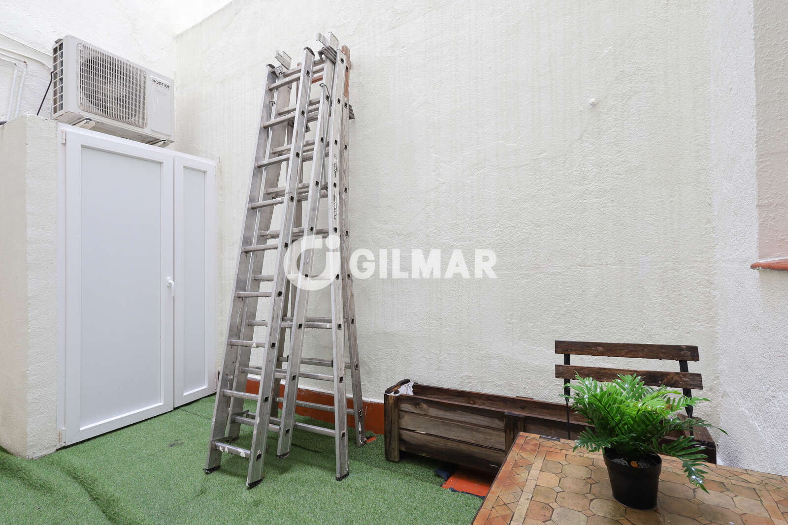 Property slider Gilmar