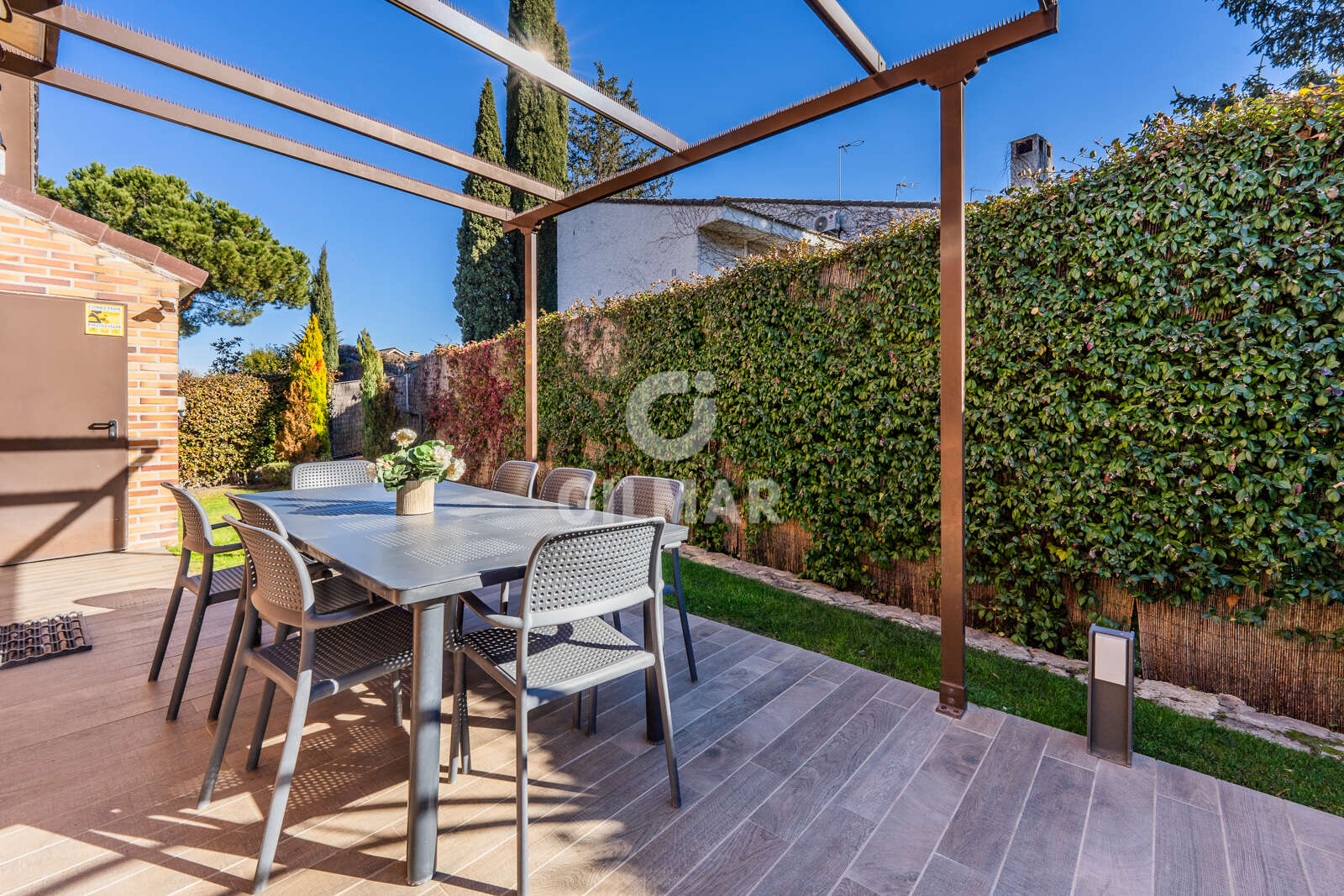 Property slider Gilmar