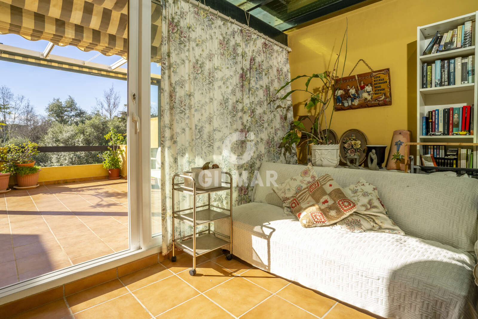 Property slider Gilmar