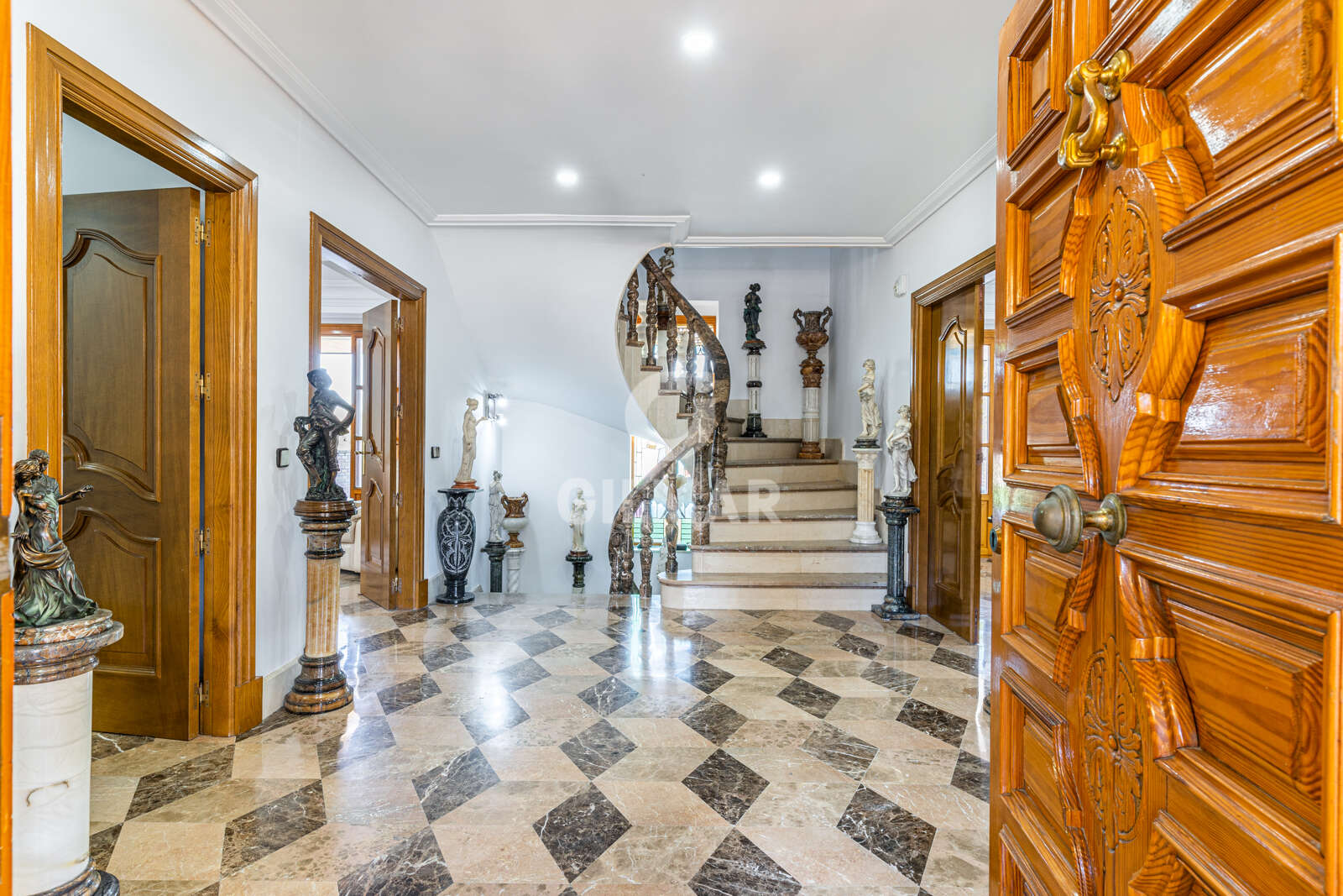Property slider Gilmar