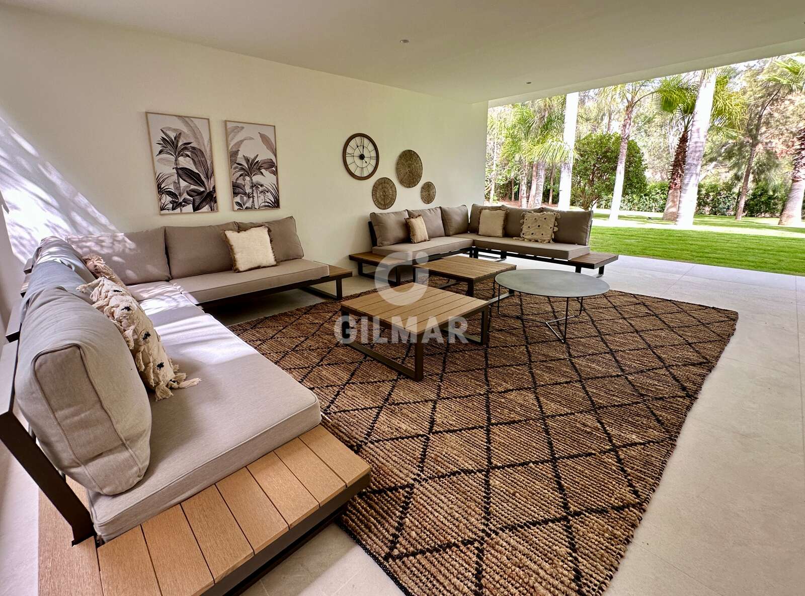 Property slider Gilmar