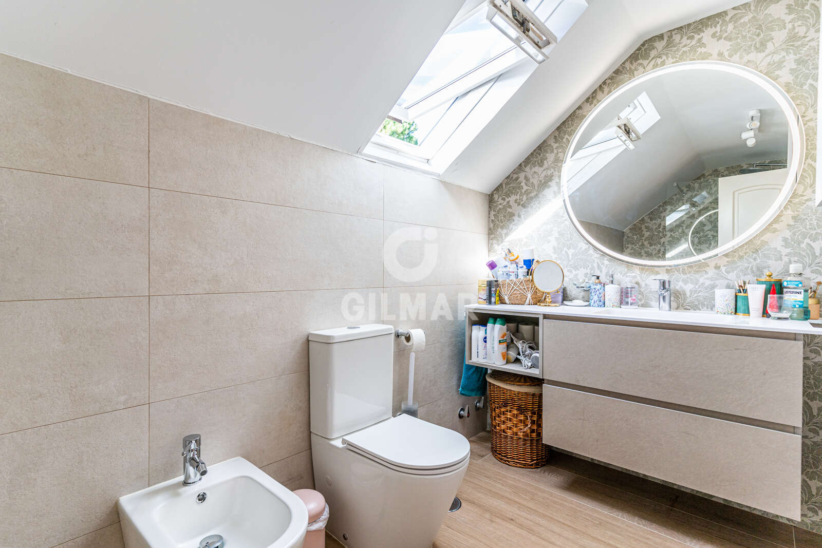 Property slider Gilmar