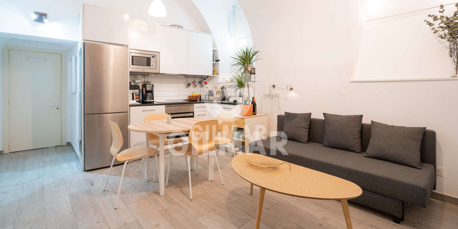 Property slider Gilmar