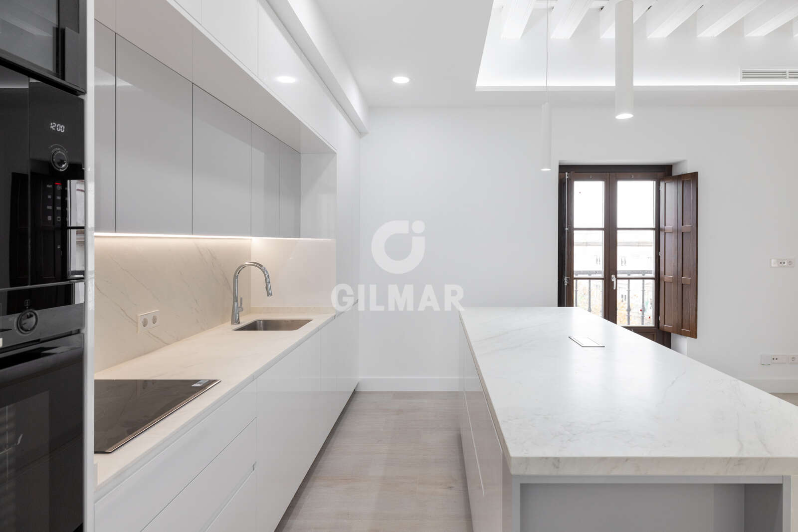 Property slider Gilmar