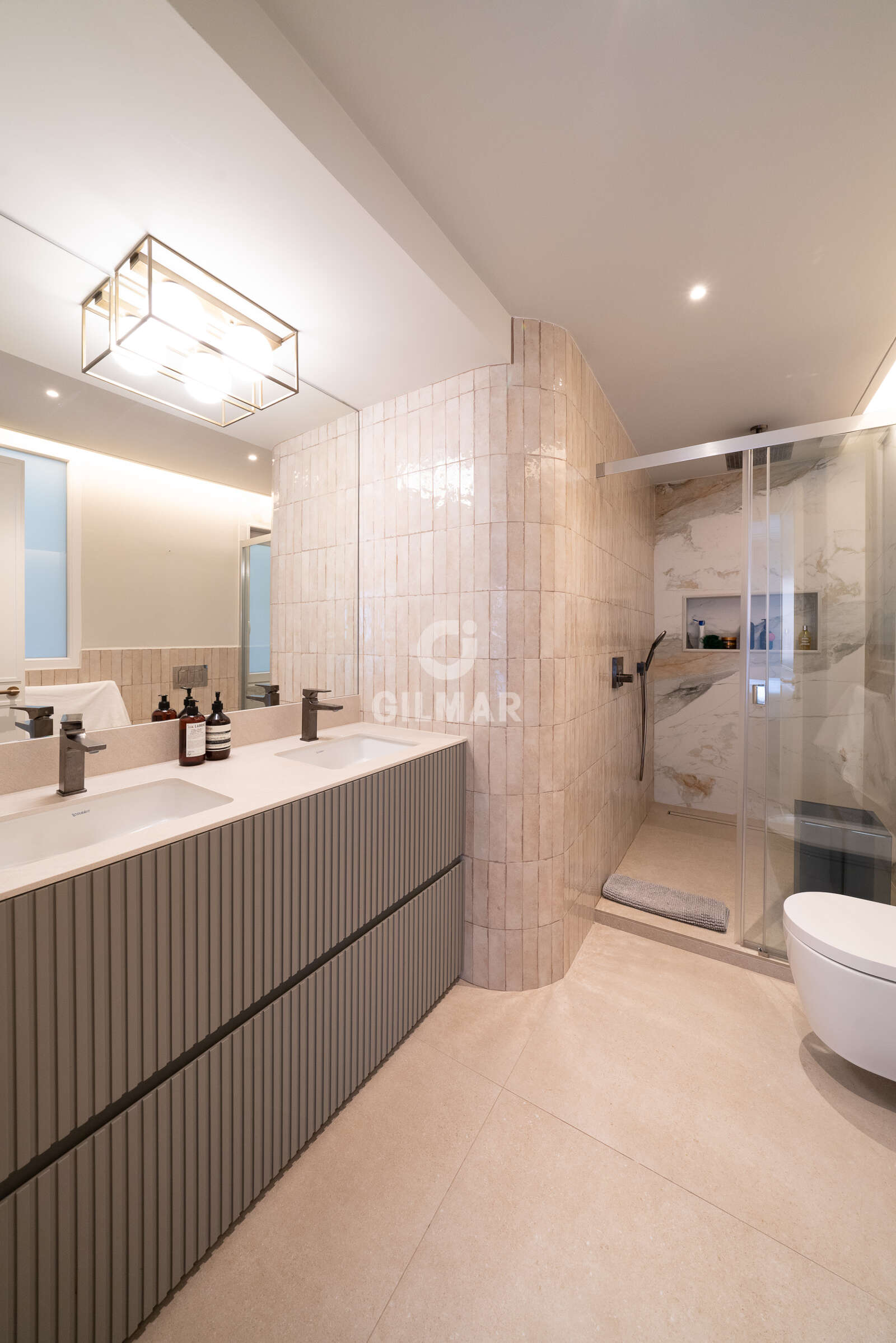Property slider Gilmar