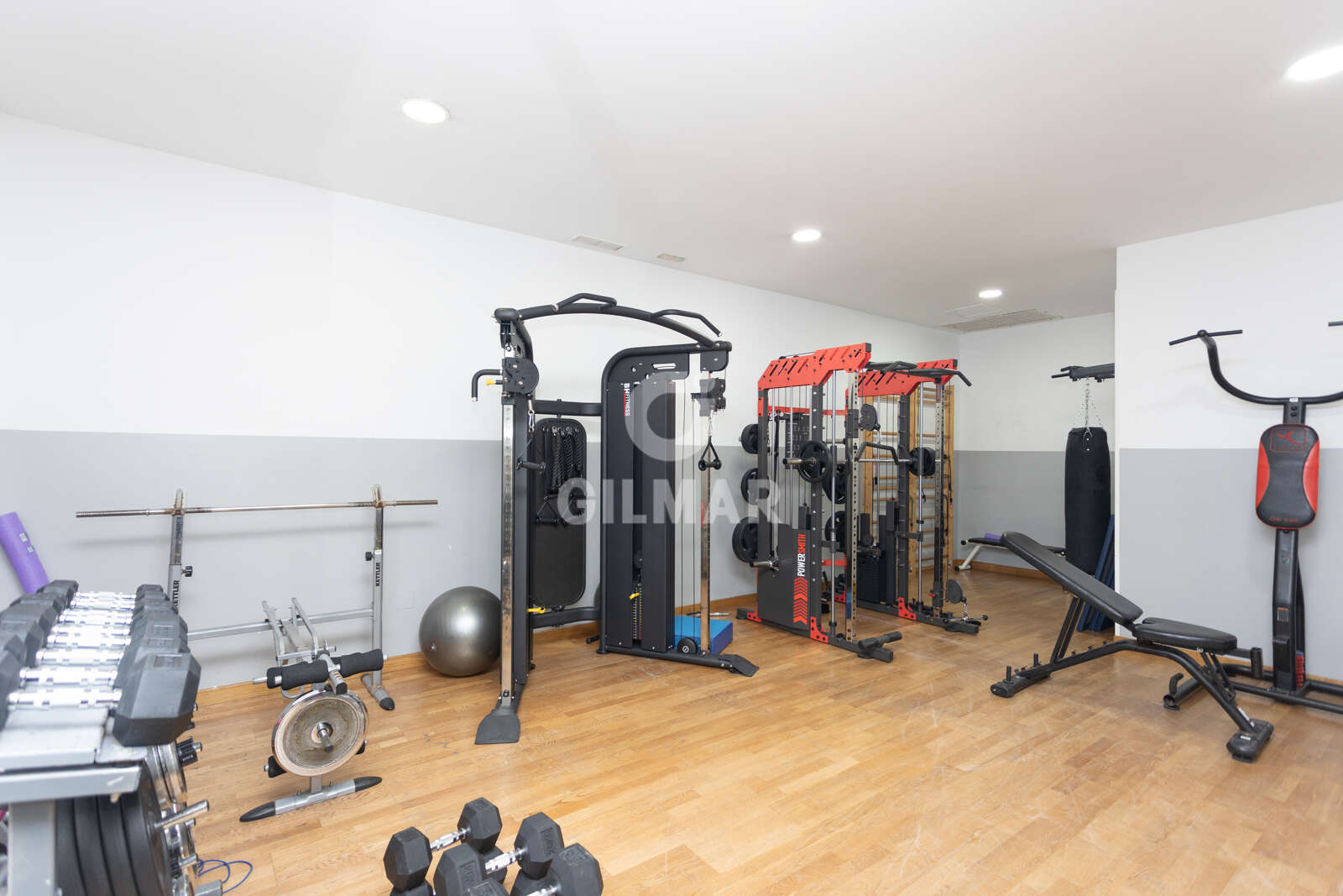 Property slider Gilmar