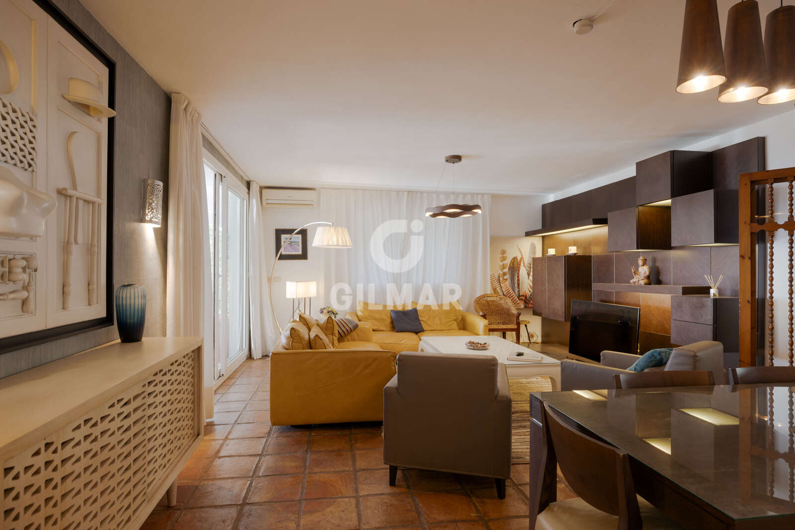 Property slider Gilmar