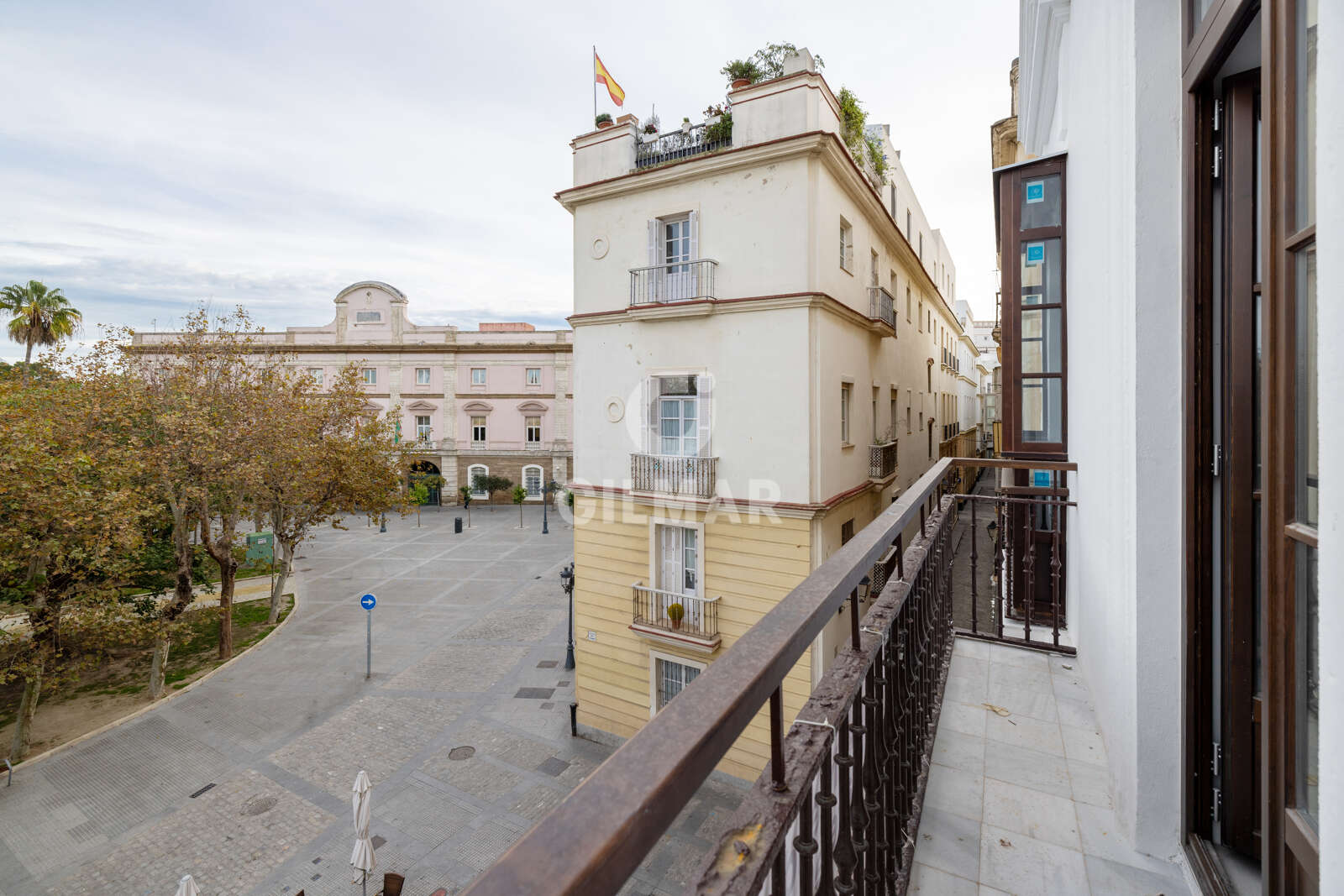 Property slider Gilmar