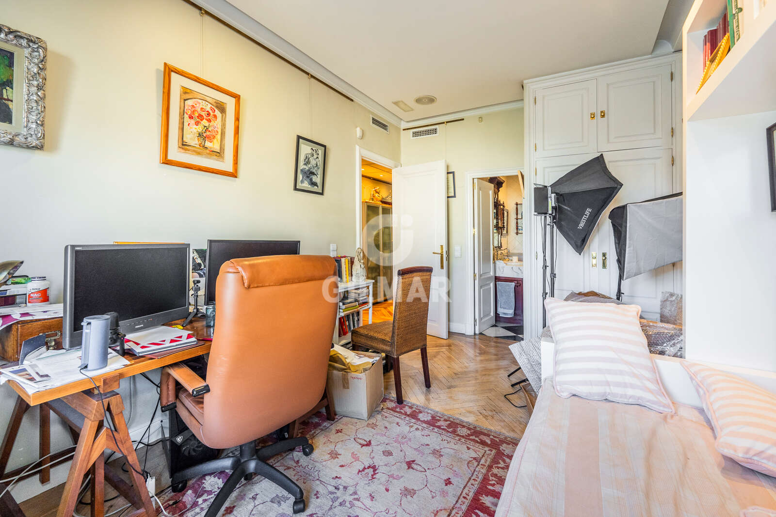 Property slider Gilmar