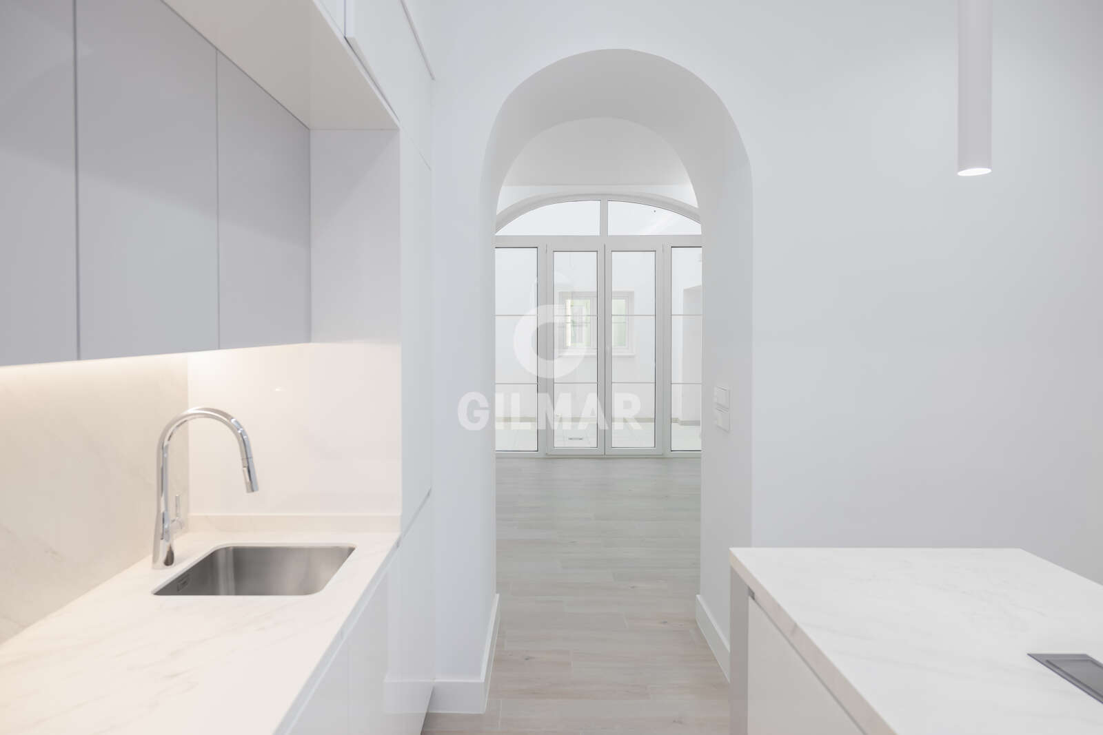 Property slider Gilmar