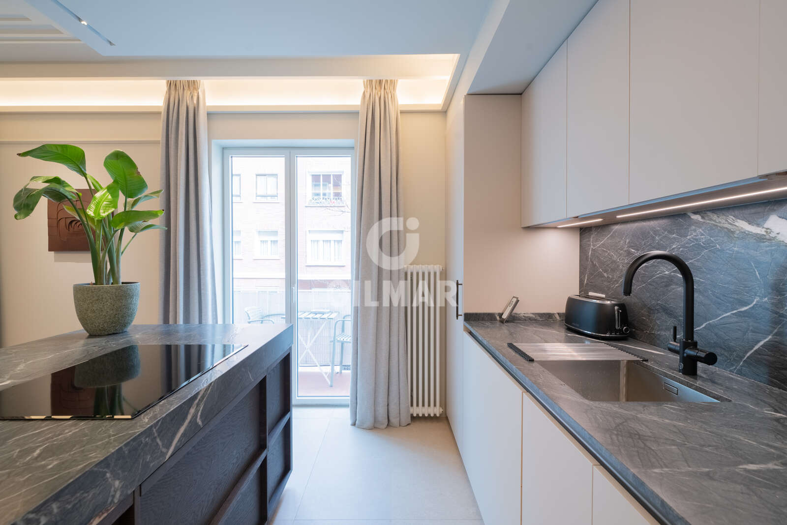 Property slider Gilmar