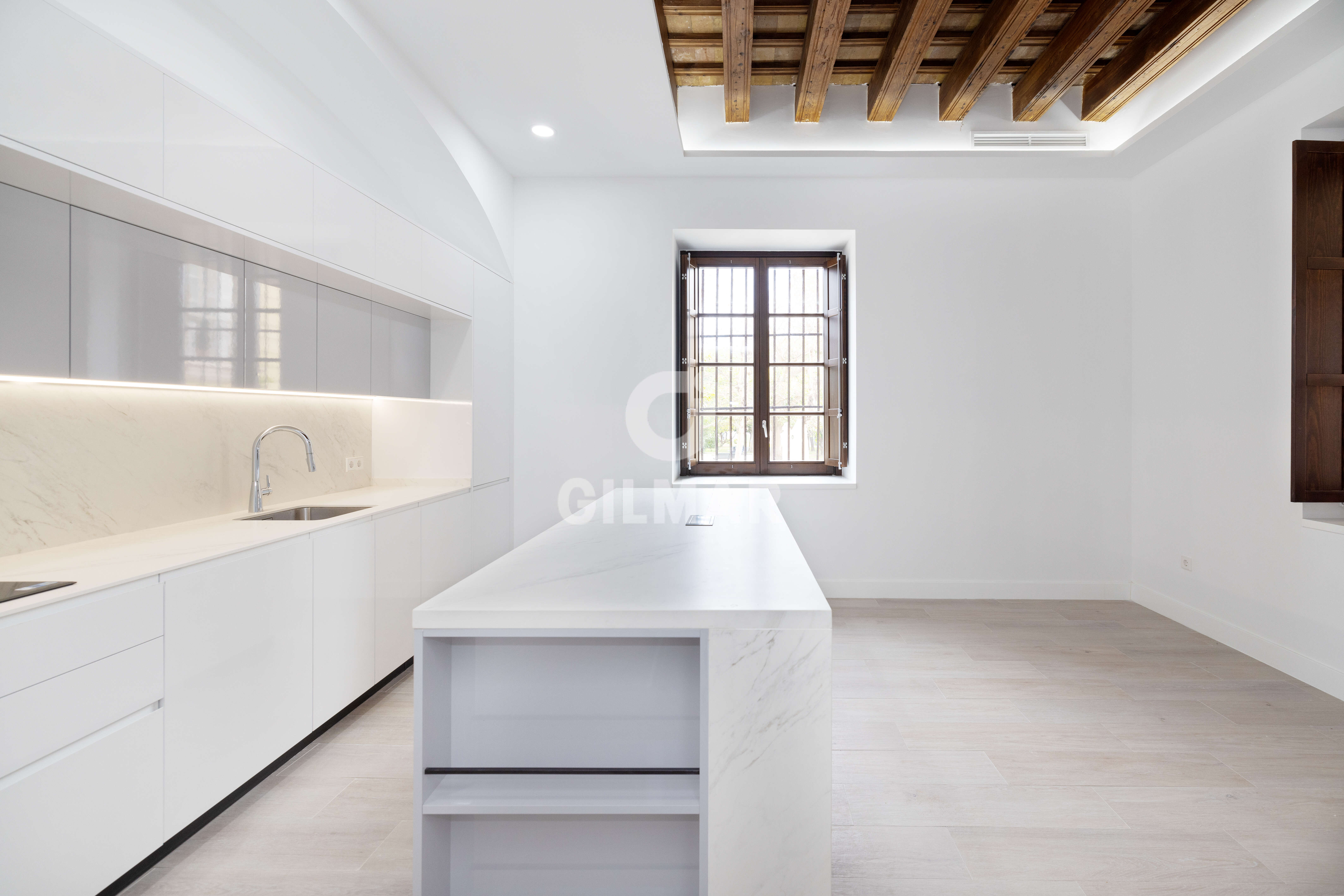properties images