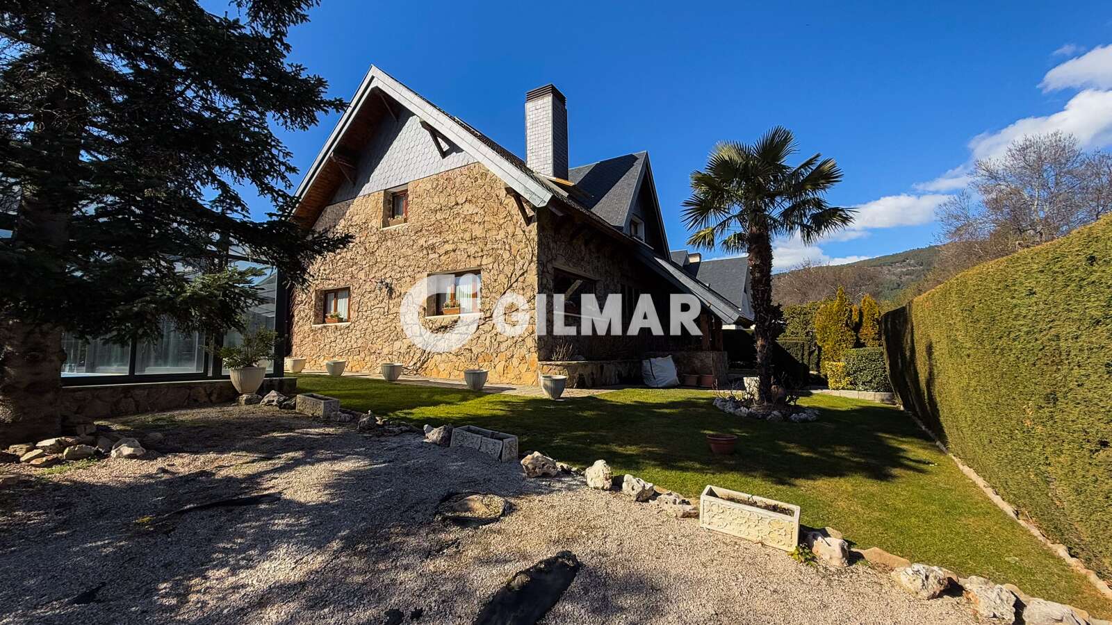 Property slider Gilmar