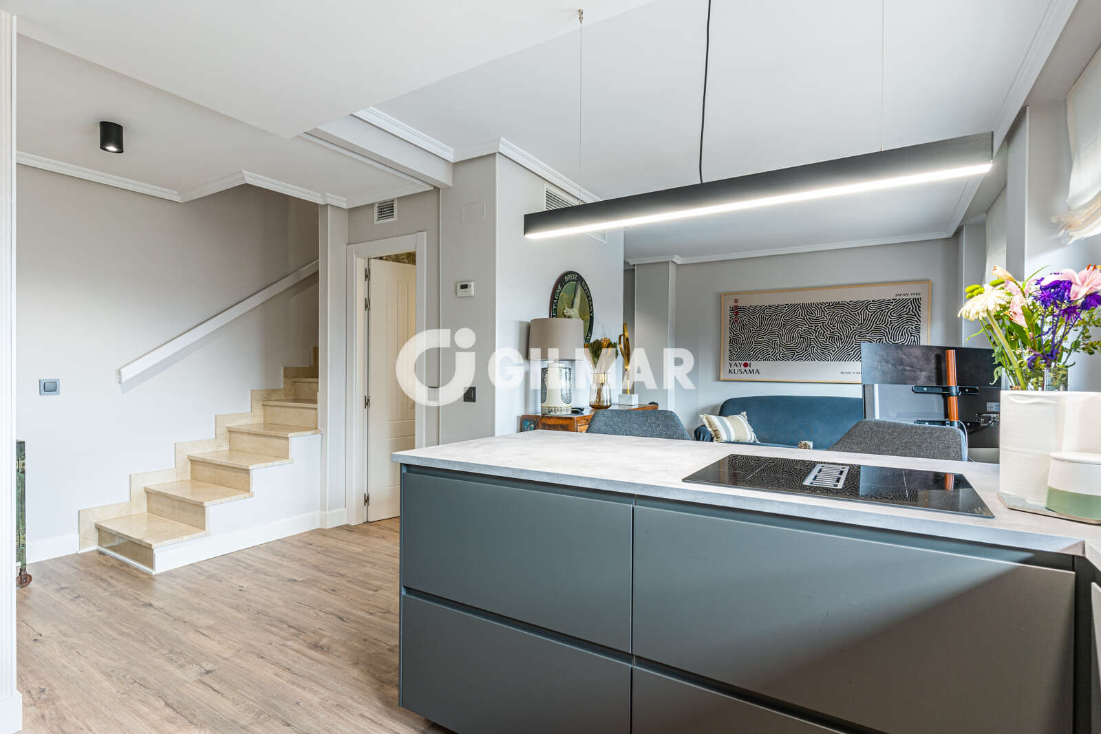 Property slider Gilmar