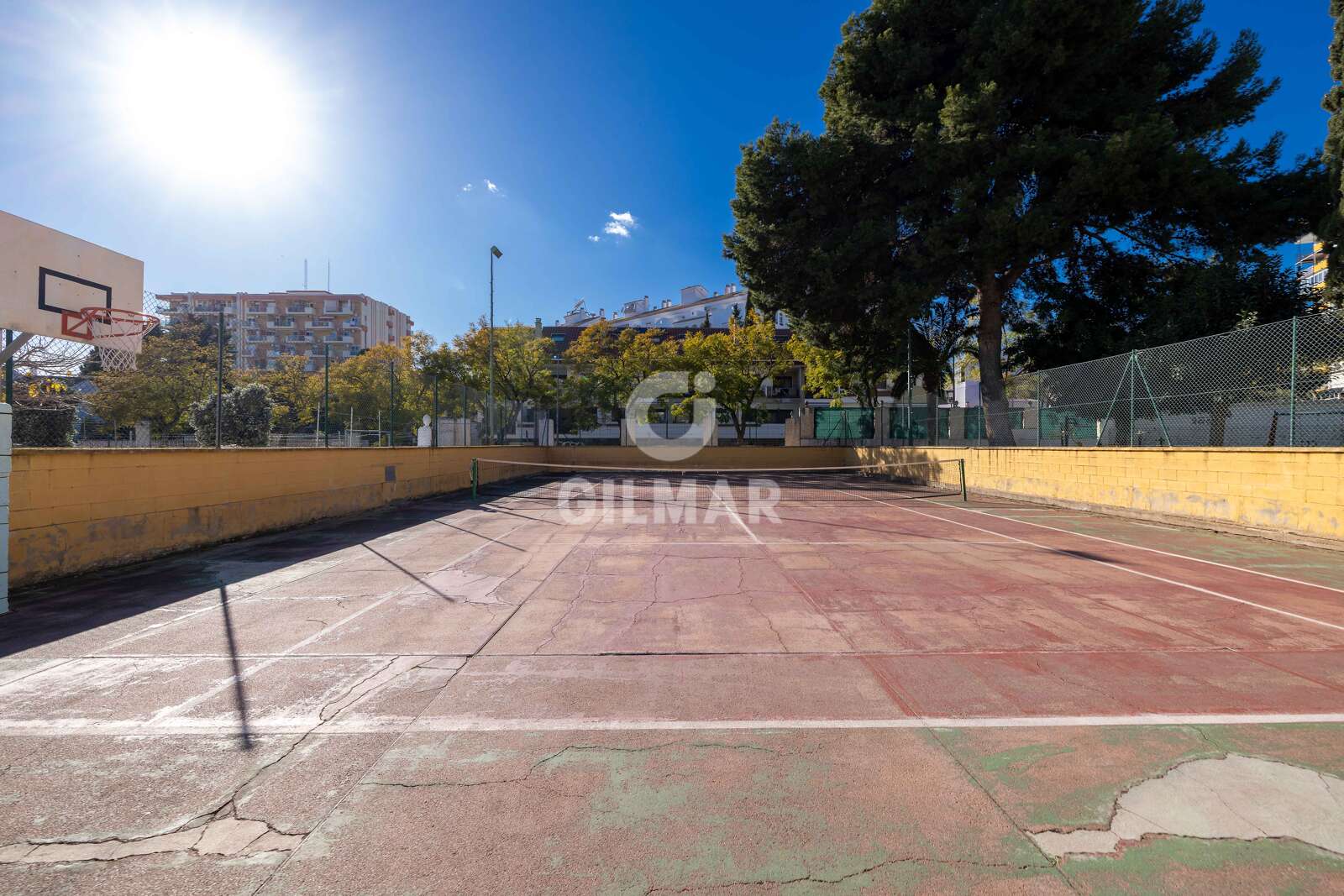 Property slider Gilmar