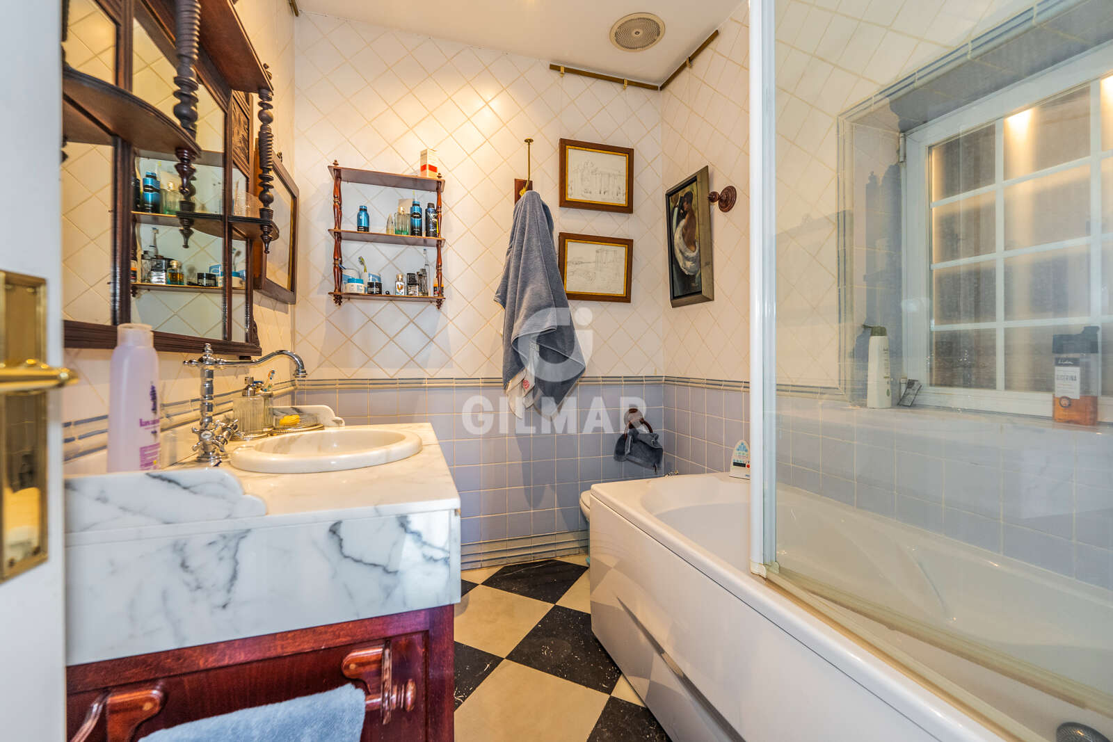 Property slider Gilmar