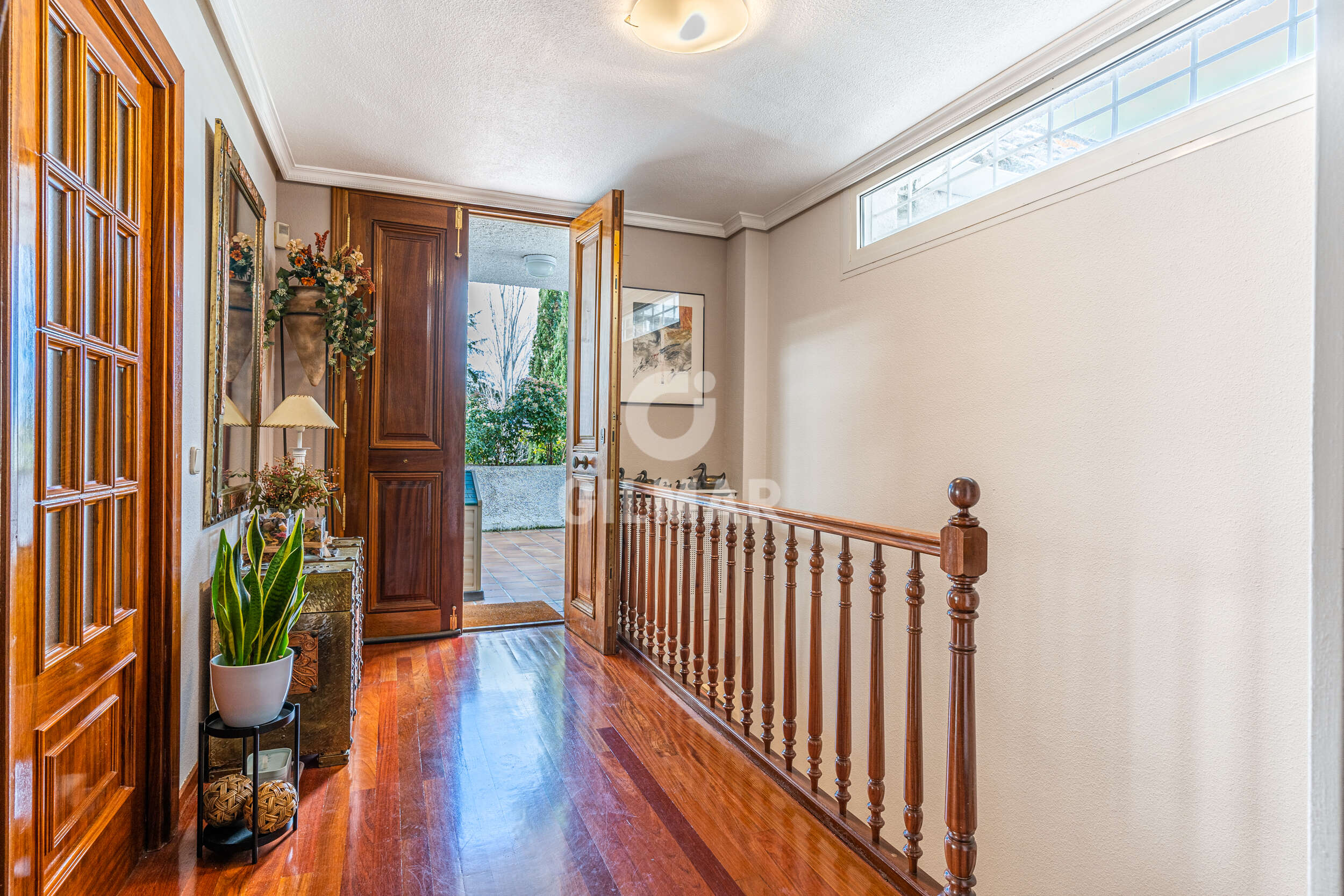 Photo of Semi-detached house