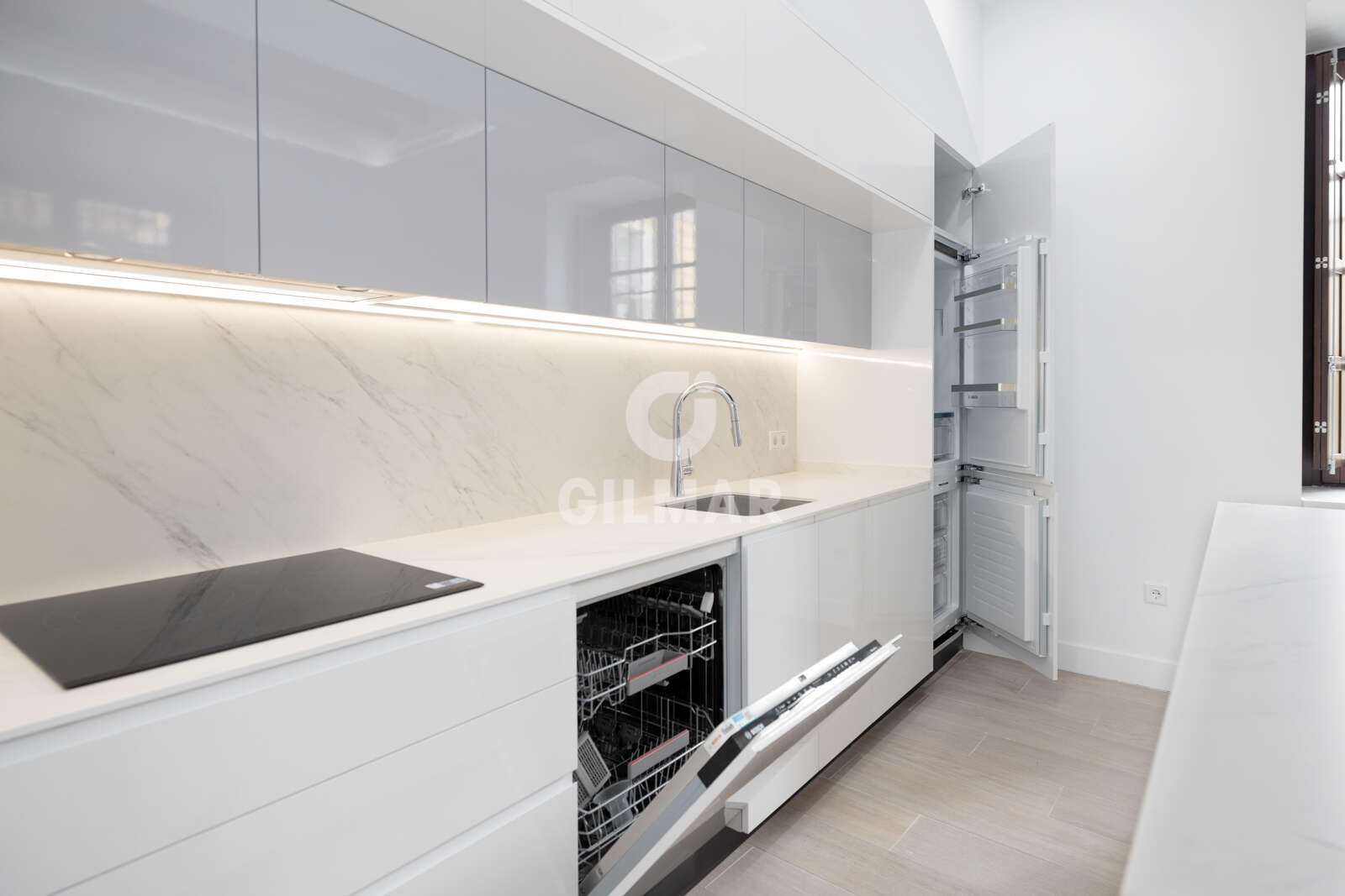 Property slider Gilmar