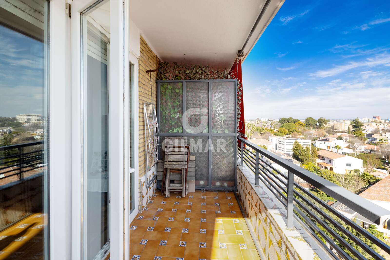 Property slider Gilmar