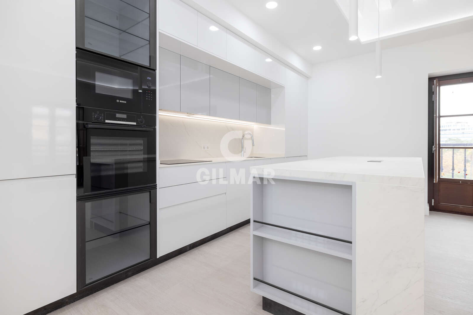 Property slider Gilmar