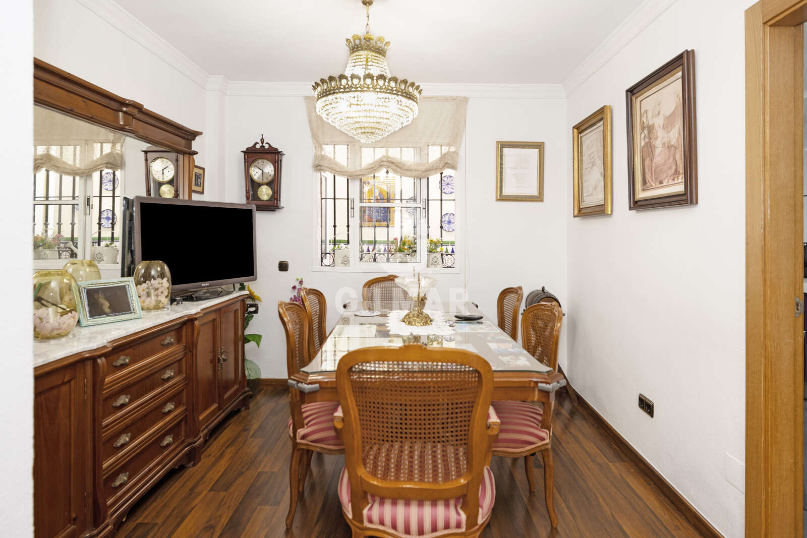 Property slider Gilmar
