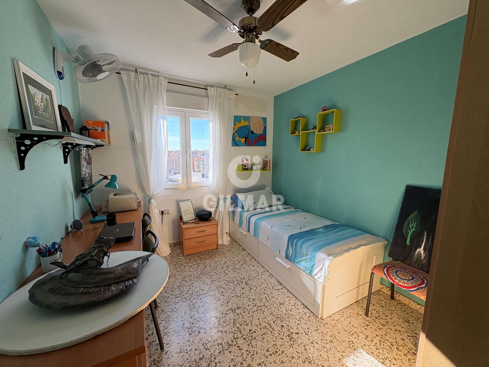 Property slider Gilmar