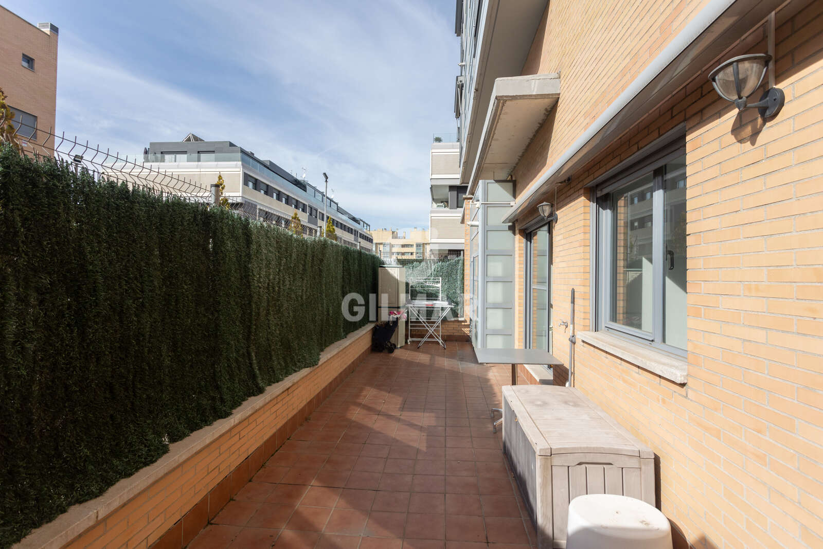 Property slider Gilmar