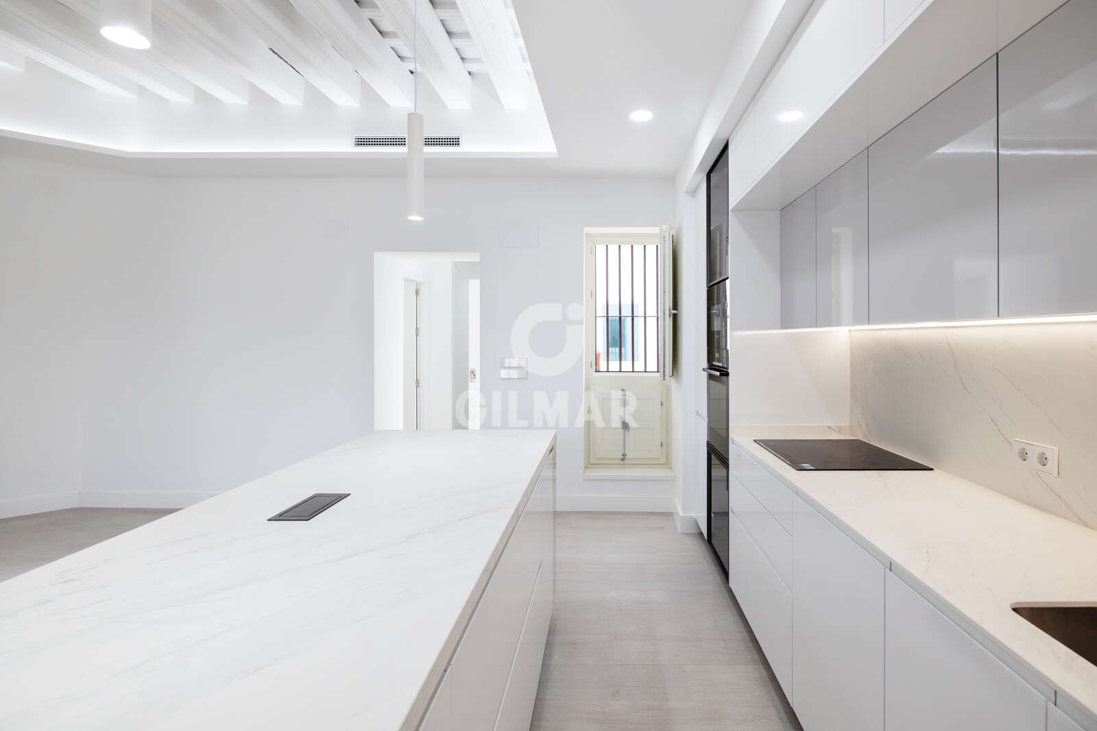 Property slider Gilmar