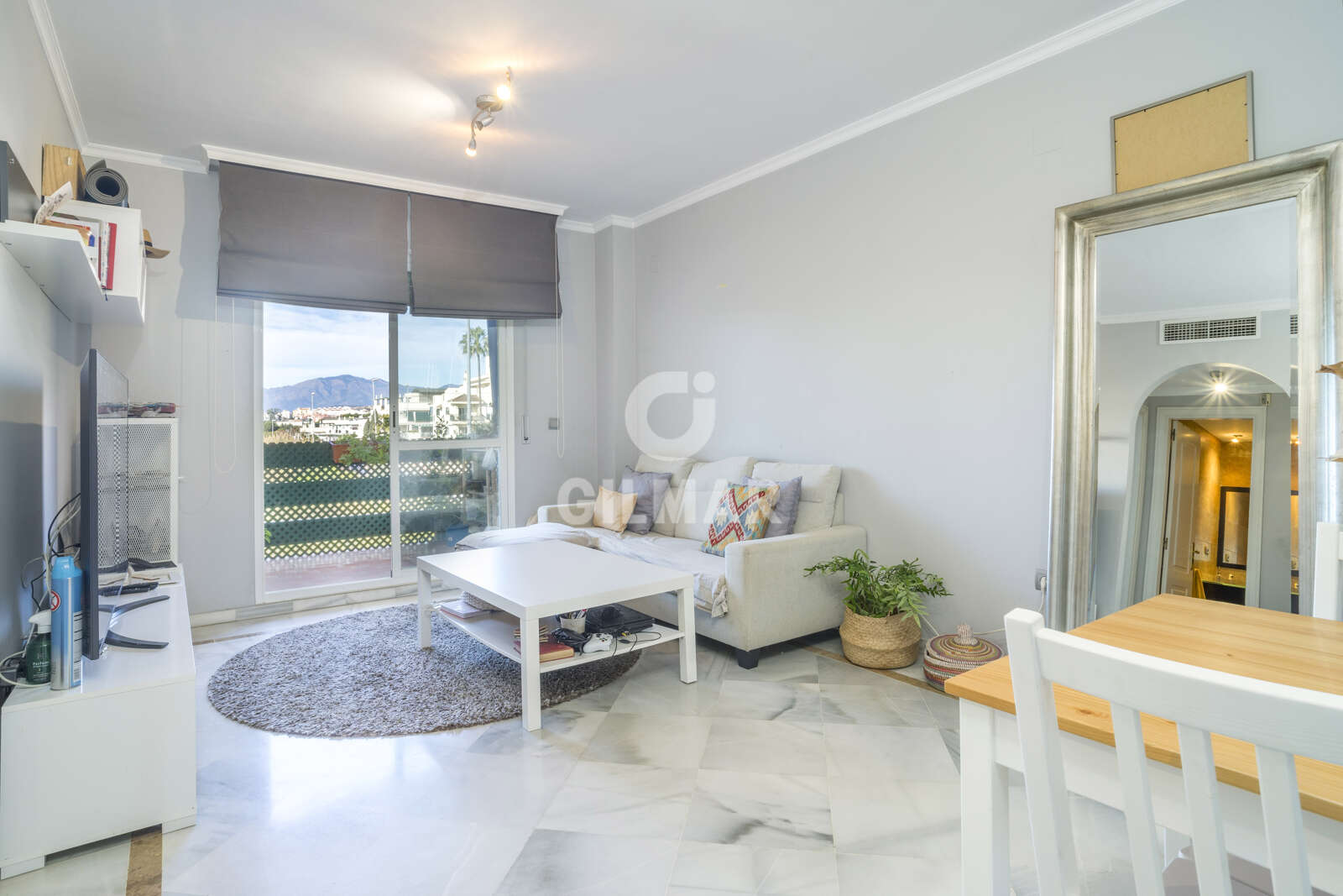 Property slider Gilmar