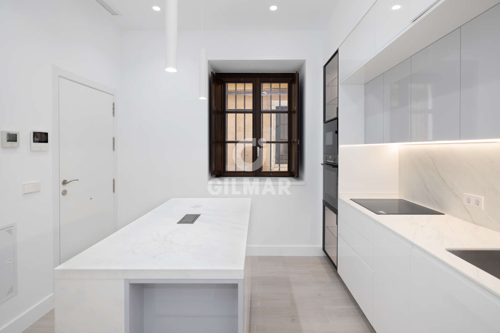 Property slider Gilmar