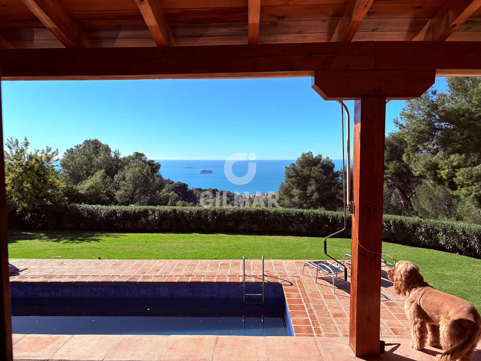 Property slider Gilmar