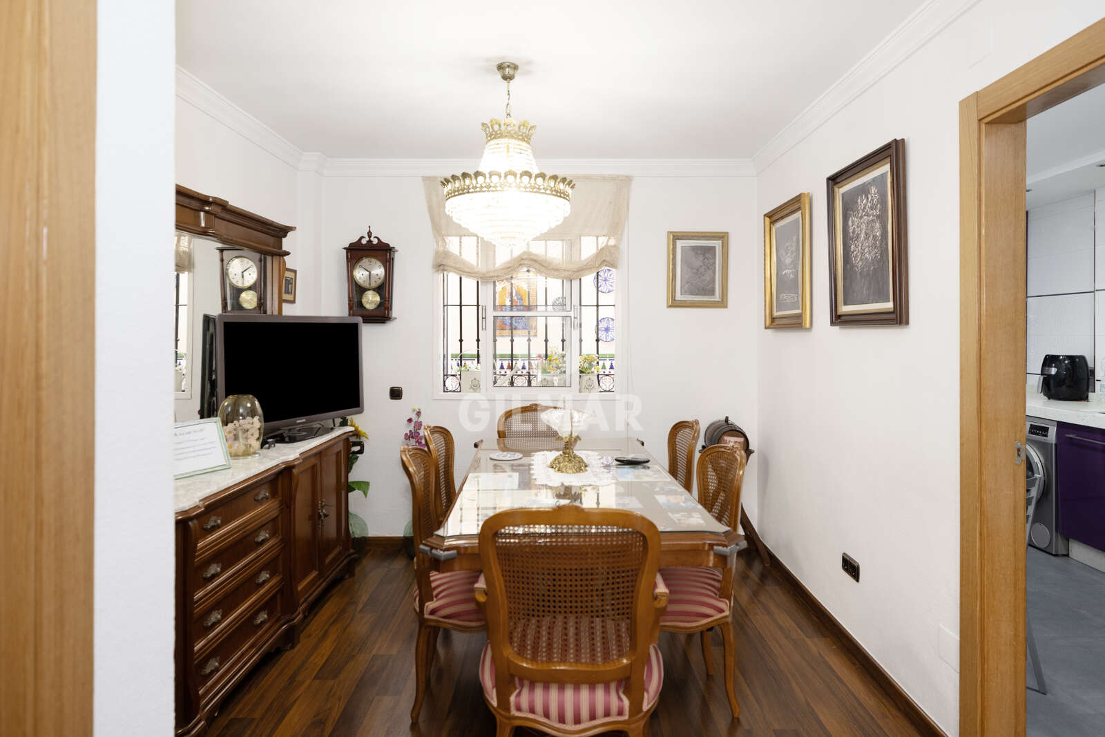Property slider Gilmar