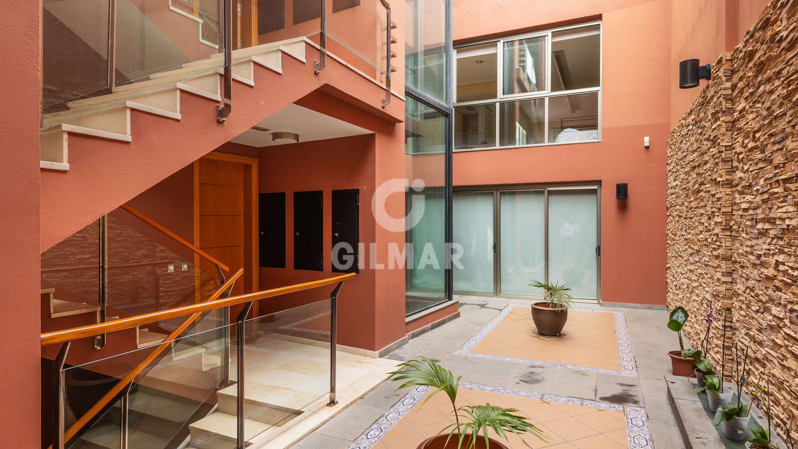Property slider Gilmar