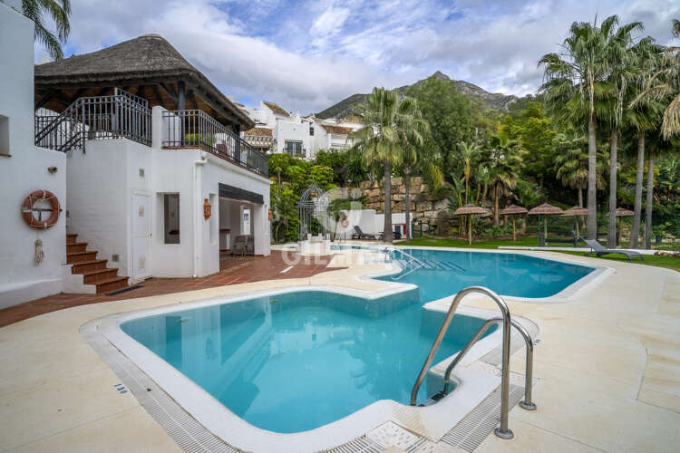 Chalet Adosado en venta en Istán – Málaga | Gilmar Consulting