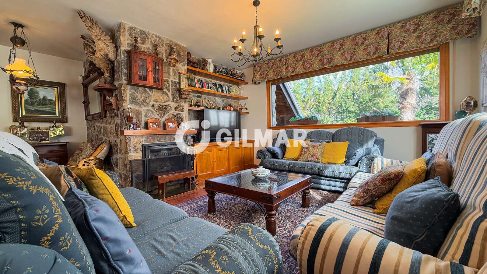 Property slider Gilmar