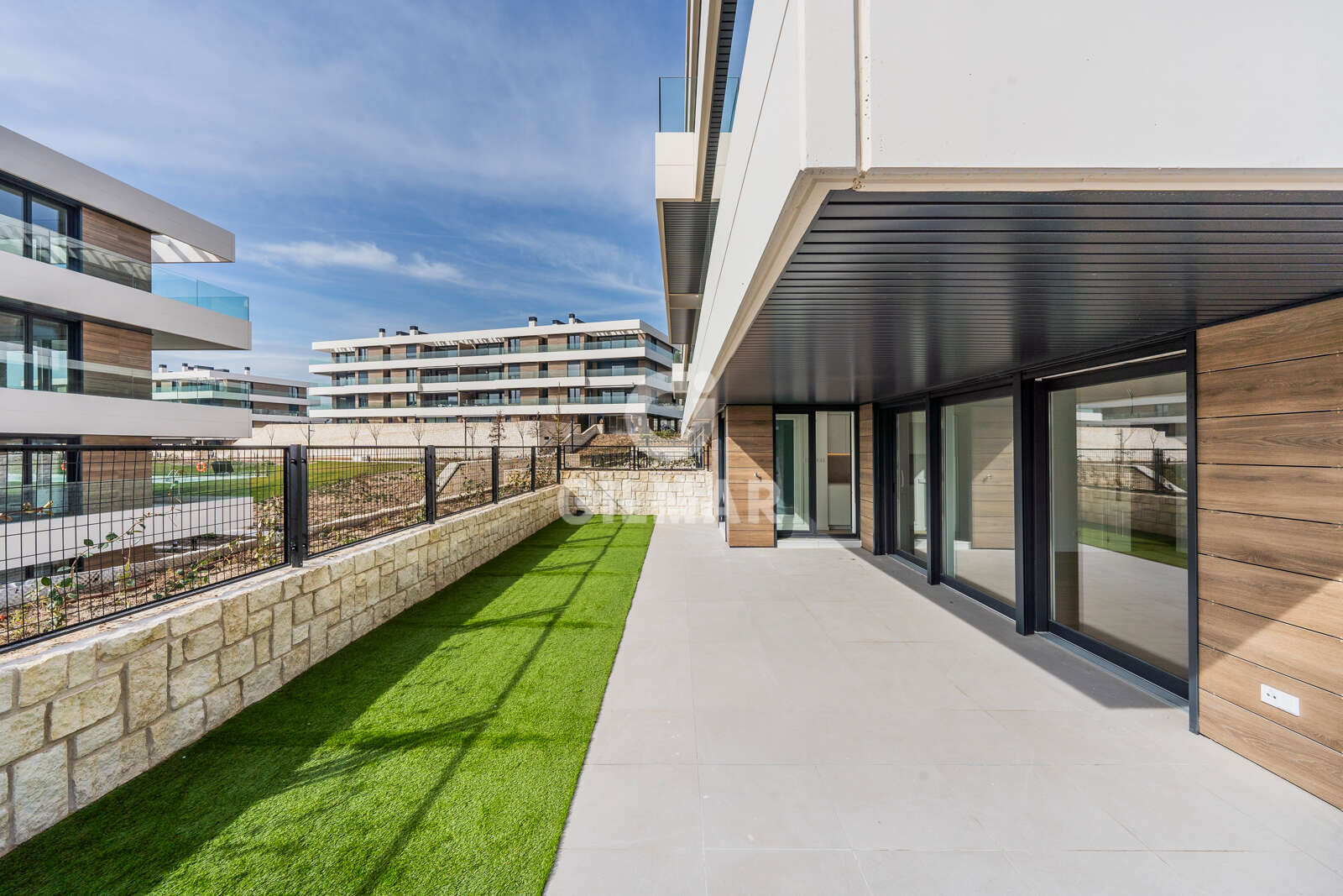 Property slider Gilmar