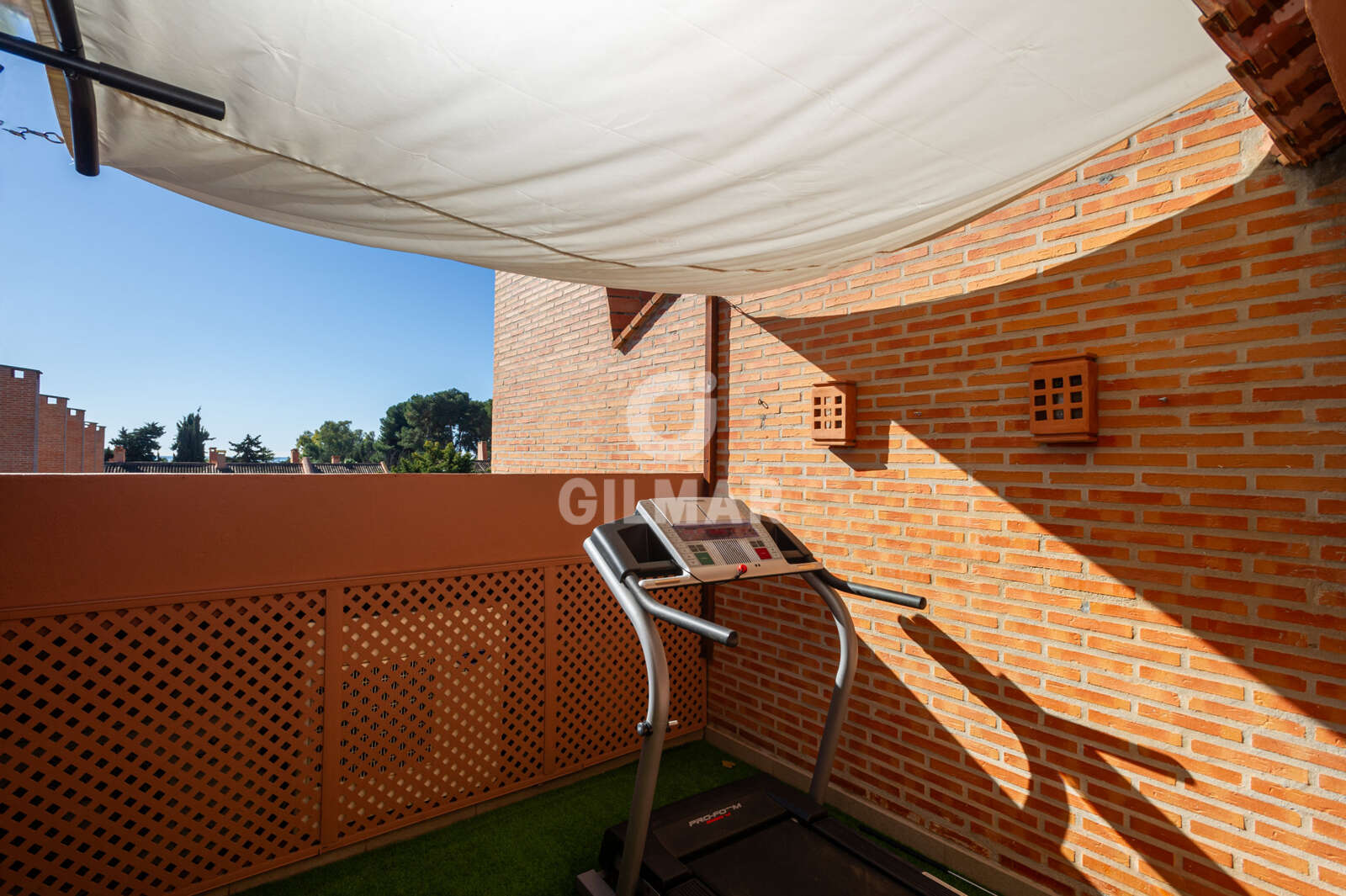 Property slider Gilmar